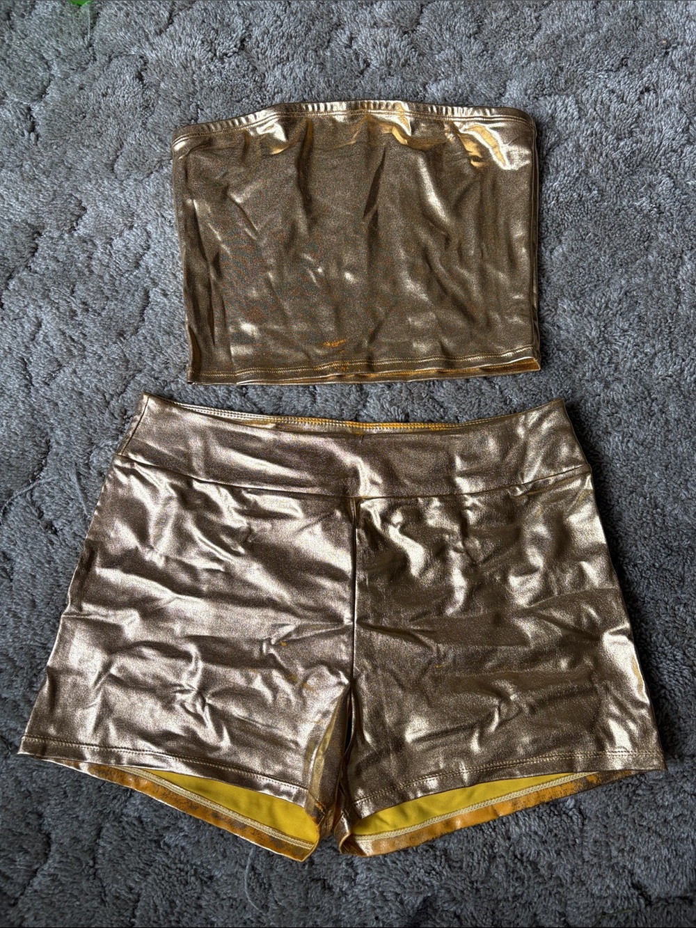 Metallic Gold Matching Set - Picture 2 of 11